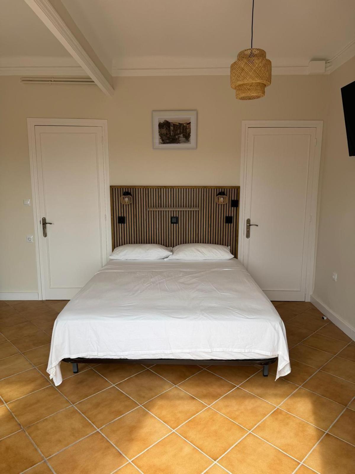Hostal Restaurant Casa Comaulis La Vajol Exteriér fotografie